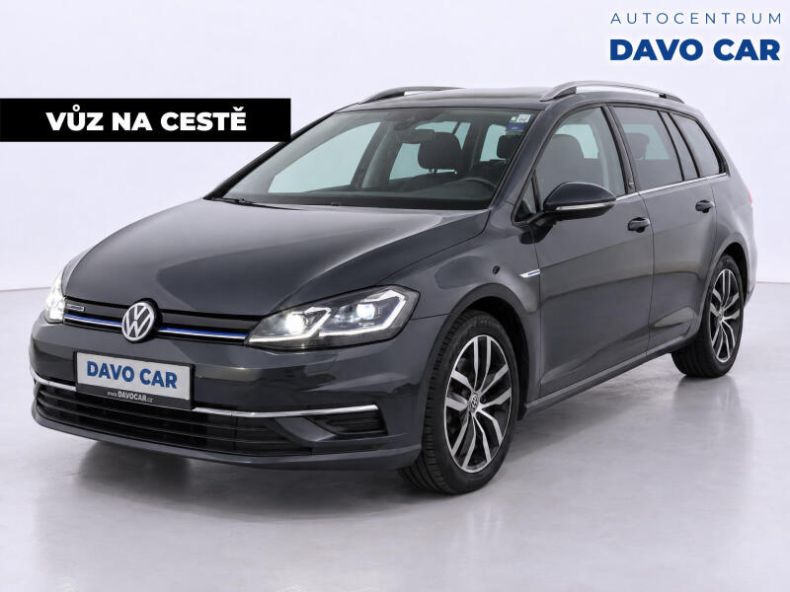 Volkswagen Golf - hlavní foto