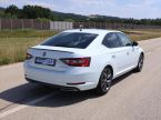Škoda Superb - fotka číslo 6