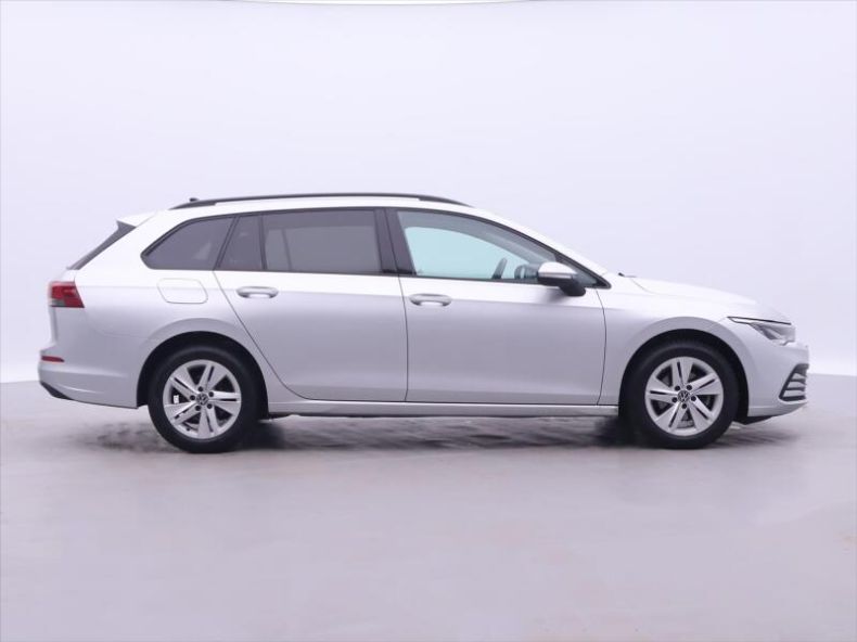 Volkswagen Golf - hlavní fotka