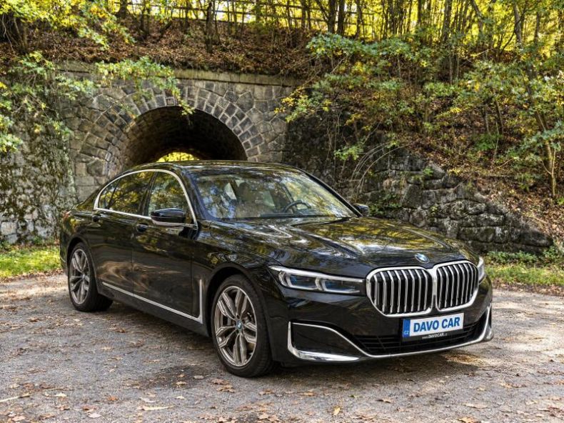 BMW Řada 7 - hlavní foto