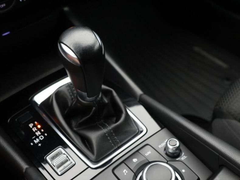 Mazda 3 - hlavní fotka