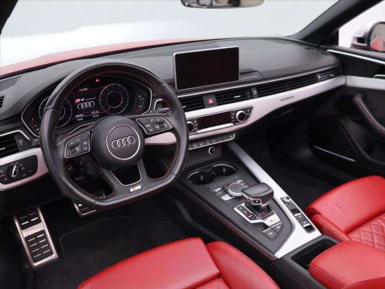 Audi S5 - hlavní fotka