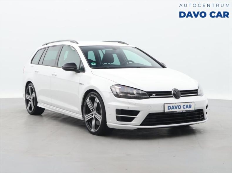 Volkswagen Golf - hlavní foto