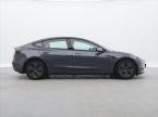 Tesla Model 3 - fotka číslo 7