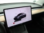 Tesla Model 3 - fotka číslo 19