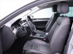Volkswagen Passat - fotka číslo 9