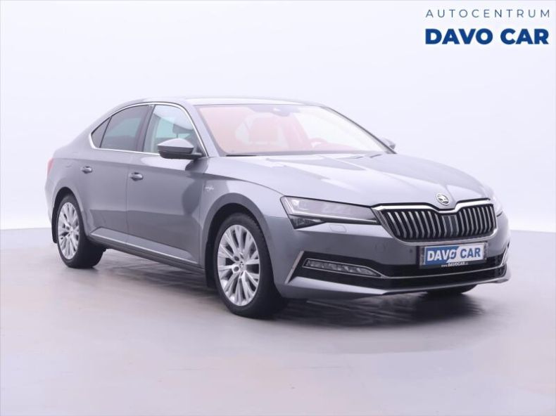 Škoda Superb - hlavní foto