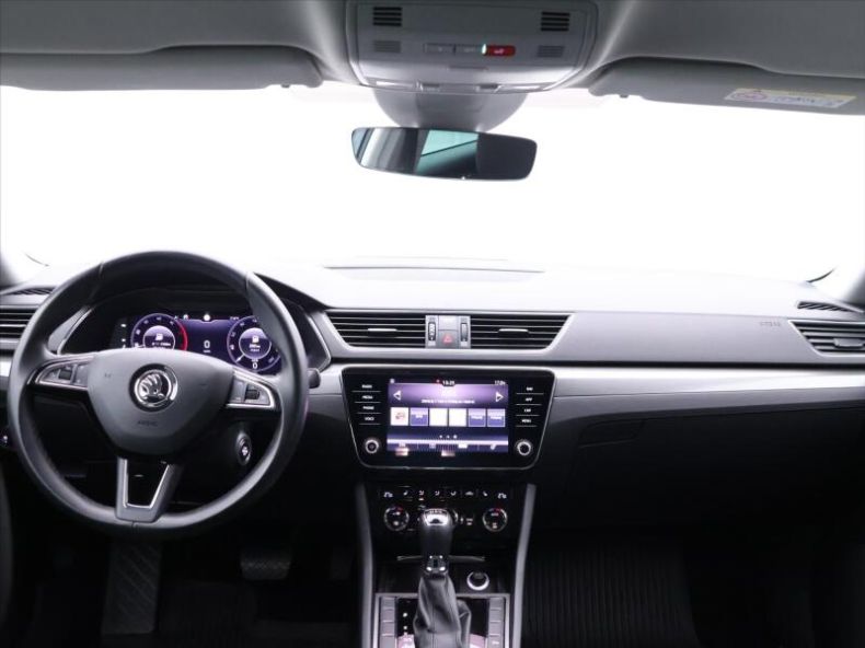 Škoda Superb - hlavní fotka