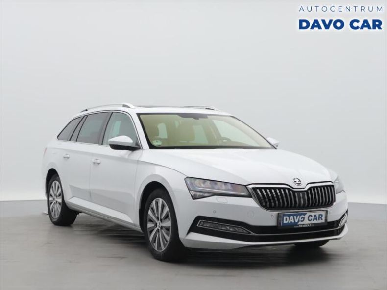 Škoda Superb - hlavní foto