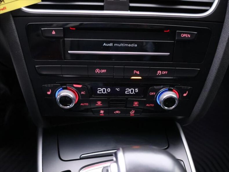 Audi A4 - hlavní fotka