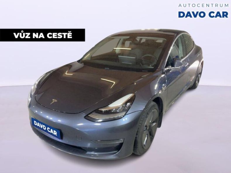 Tesla Model 3 - hlavní foto