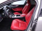 Jaguar XE - fotka číslo 12