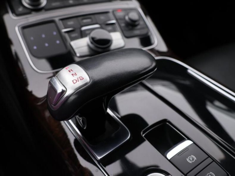 Audi A8 - hlavní fotka