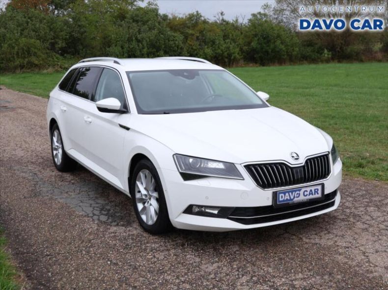 Škoda Superb - hlavní foto