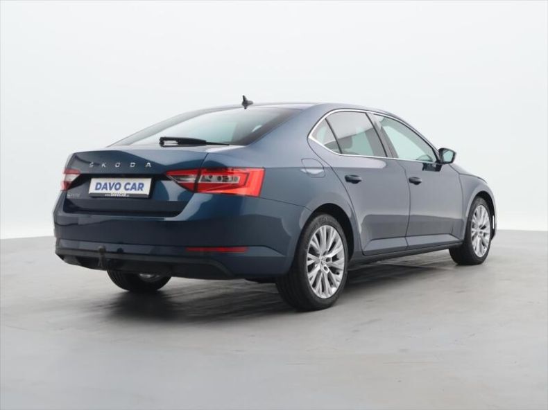 Škoda Superb - hlavní fotka