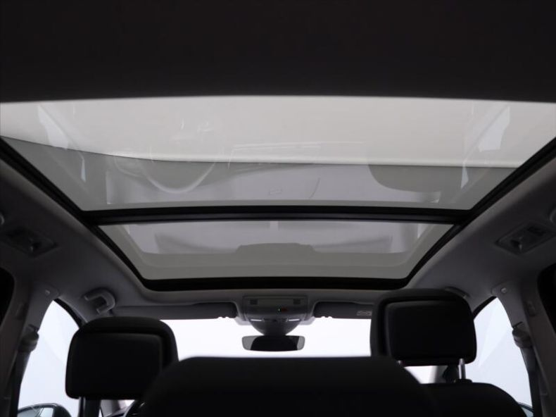 Volkswagen Touran - hlavní fotka