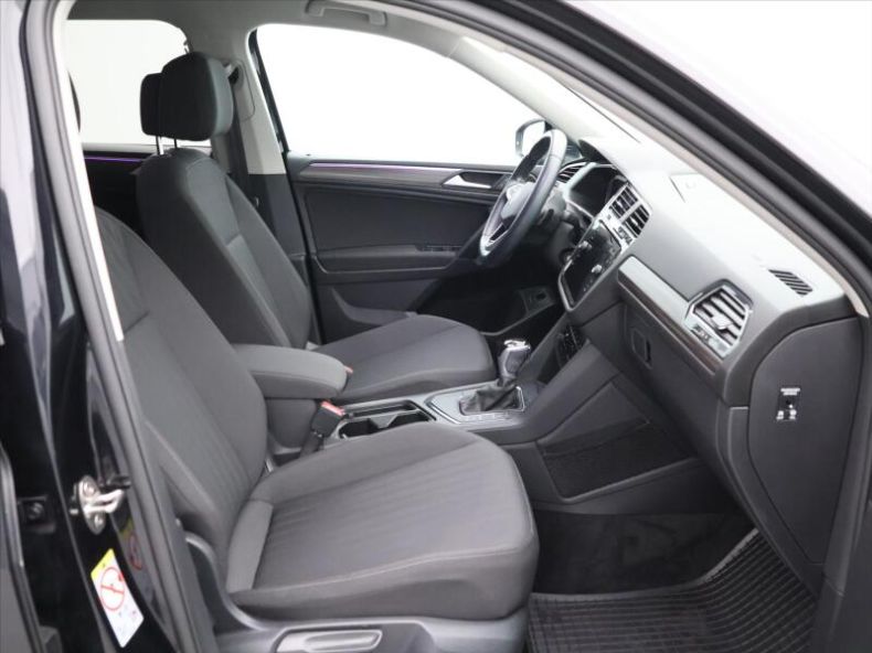 Volkswagen Tiguan - hlavní fotka