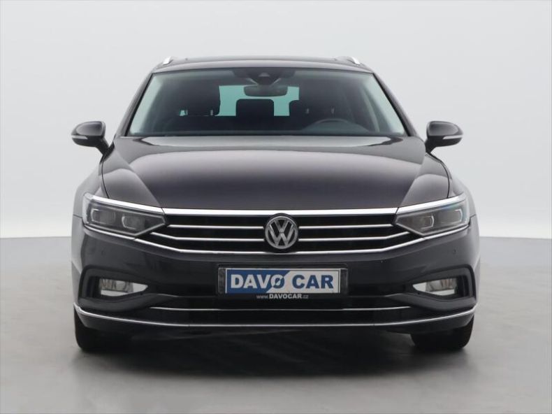 Volkswagen Passat - hlavní fotka