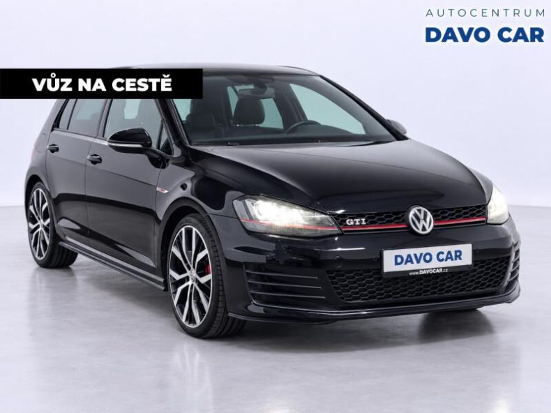 Volkswagen Golf - hlavní foto