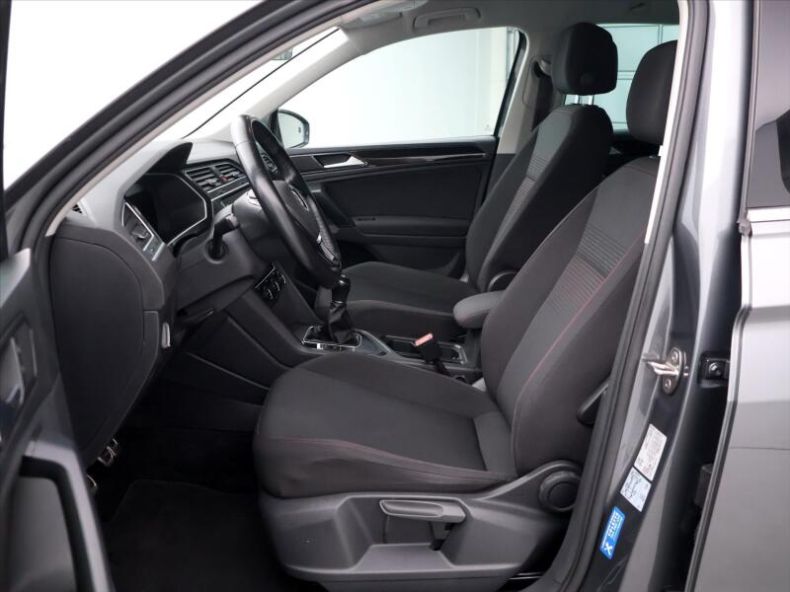 Volkswagen Tiguan - hlavní fotka