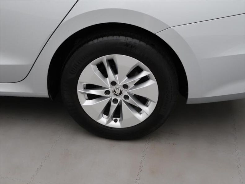 Škoda Octavia - hlavní fotka