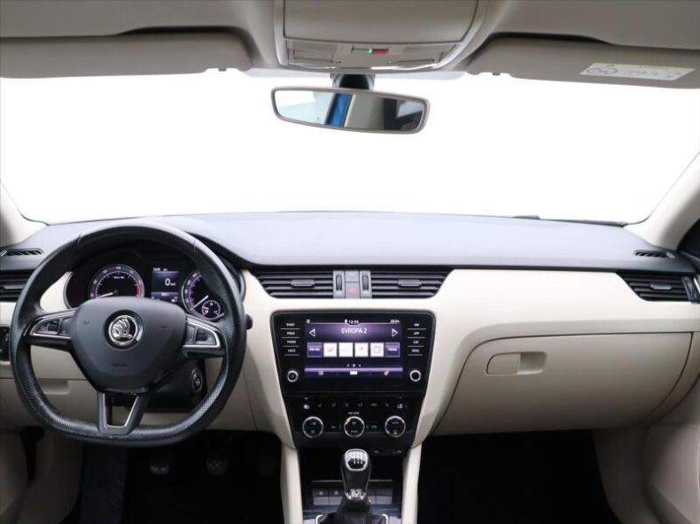 Škoda Octavia - hlavní fotka