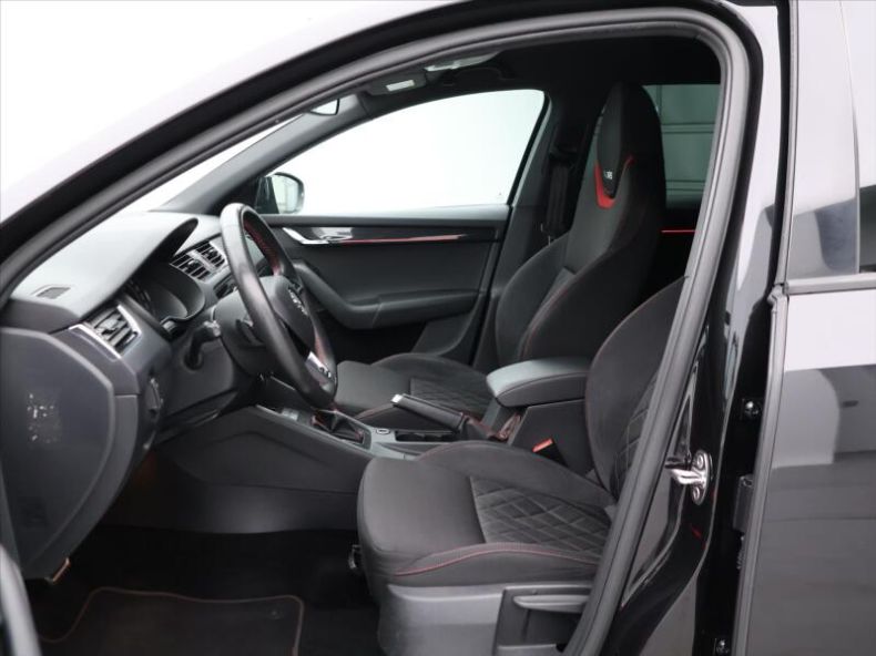 Škoda Octavia - hlavní fotka
