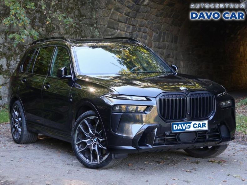 BMW X7 - hlavní foto