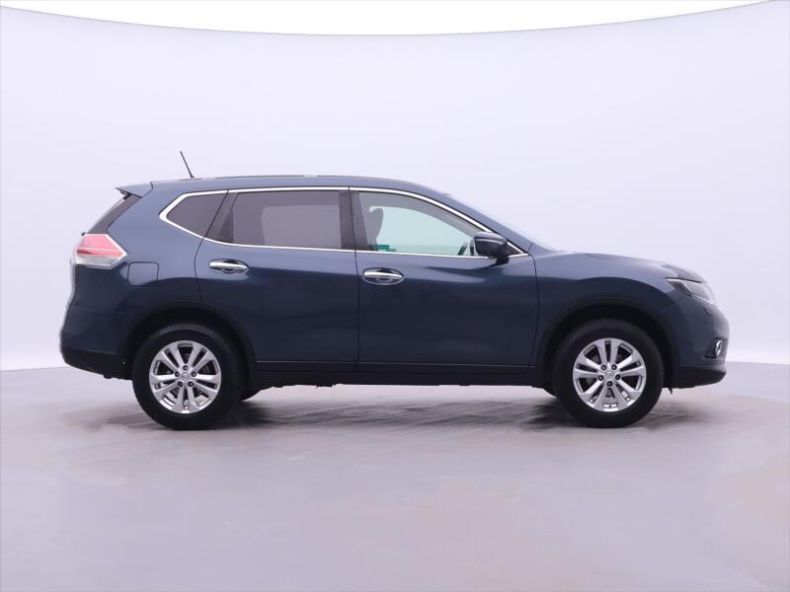 Nissan X-Trail - hlavní fotka