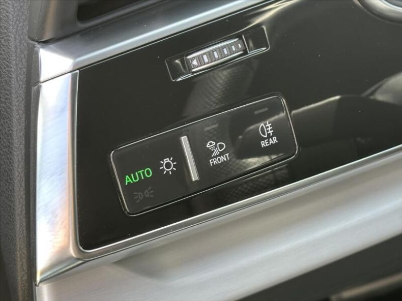 Audi Q7 - hlavní fotka