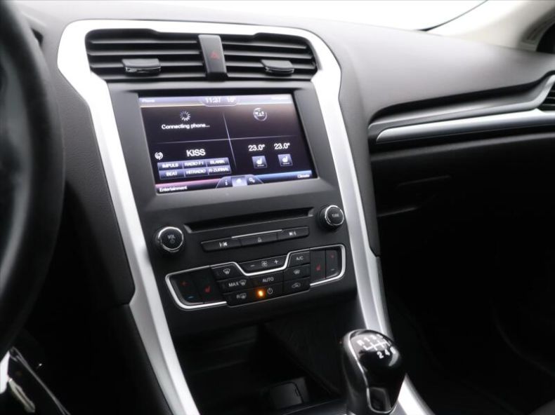 Ford Mondeo - hlavní fotka