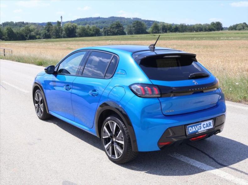 Peugeot 208 - hlavní fotka