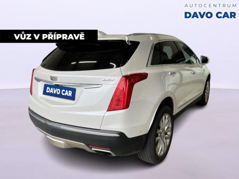 Cadillac XTS - hlavní fotka