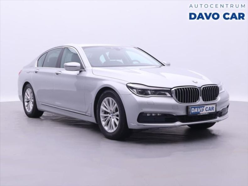 BMW Řada 7 - hlavní foto