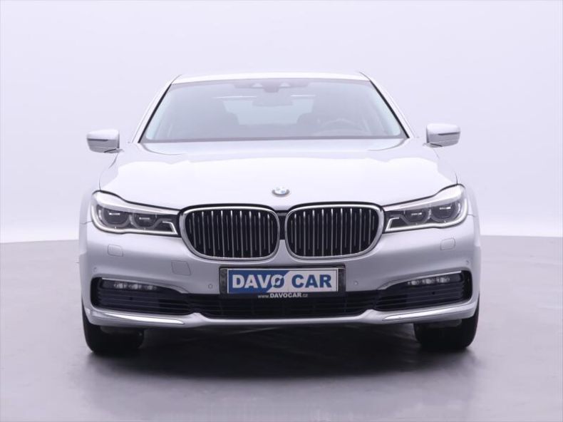 BMW Řada 7 - hlavní fotka