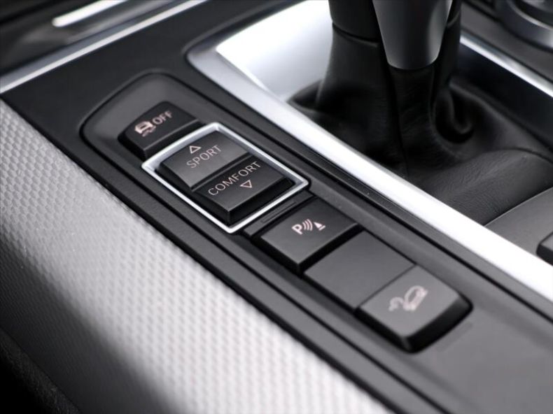 BMW X5 - hlavní fotka
