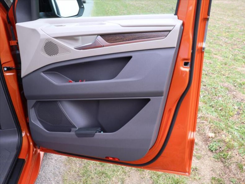 Volkswagen Multivan - hlavní fotka