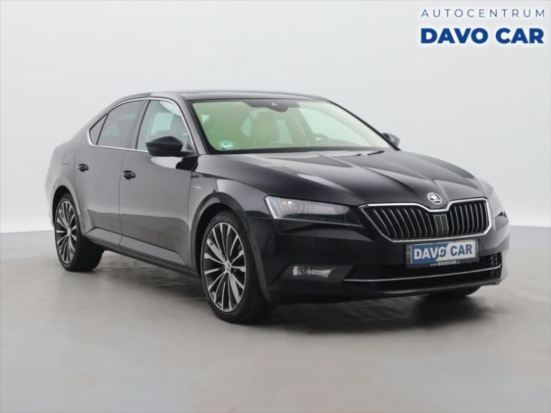 Škoda Superb - hlavní foto