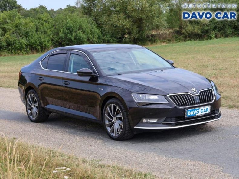 Škoda Superb - hlavní foto