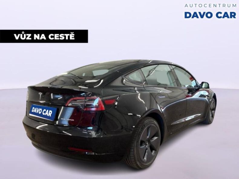 Tesla Model 3 - hlavní fotka