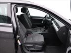 Volkswagen Passat - fotka číslo 11