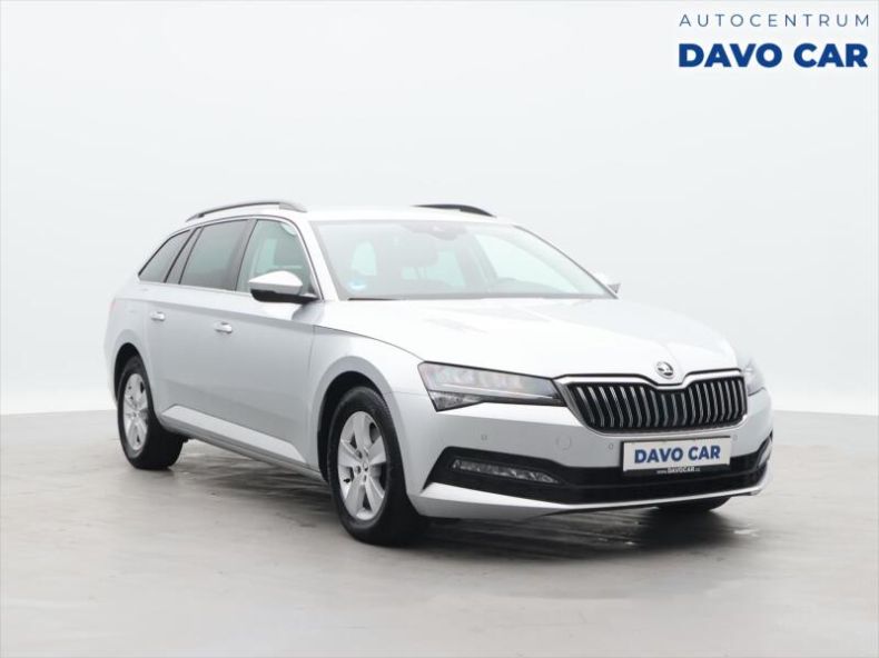 Škoda Superb - hlavní foto