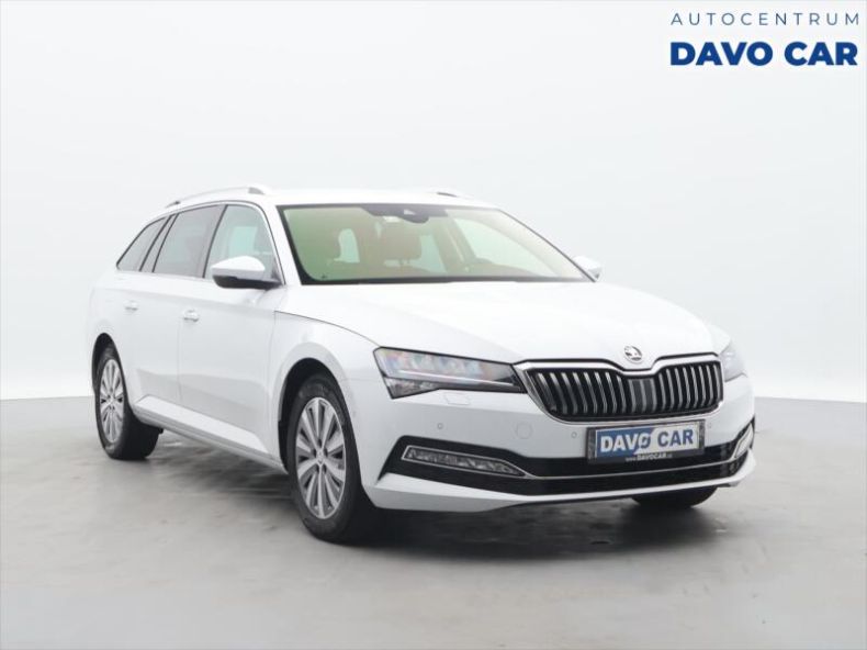 Škoda Superb - hlavní foto