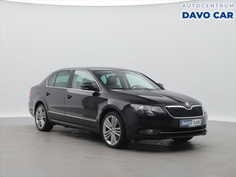 Škoda Superb - hlavní foto
