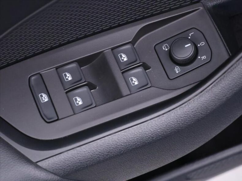 Škoda Octavia - hlavní fotka