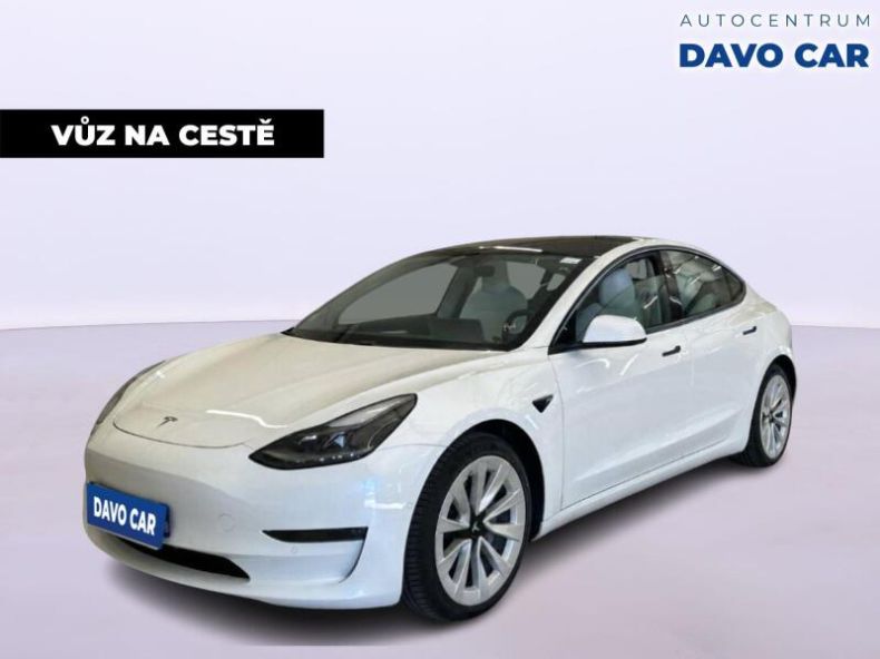 Tesla Model 3 - hlavní foto