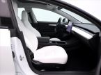 Tesla Model 3 - fotka číslo 12