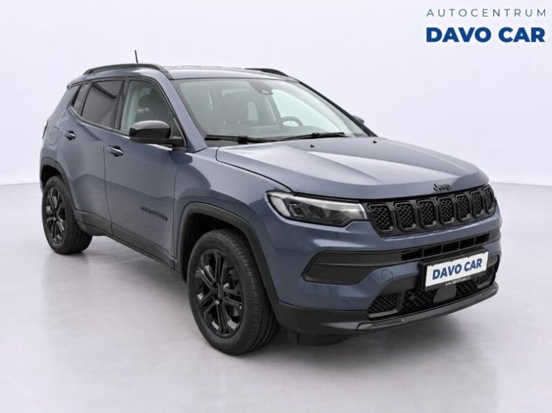 Jeep Compass - hlavní foto
