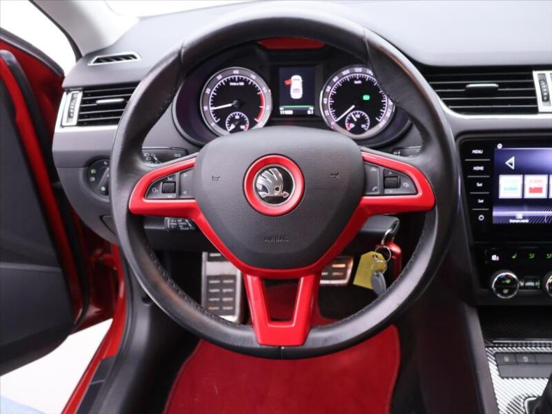 Škoda Octavia - hlavní fotka