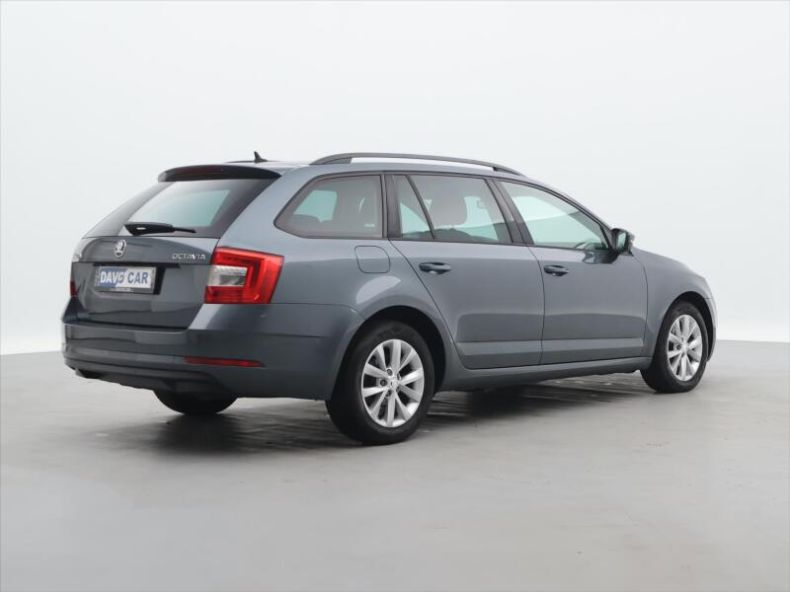Škoda Octavia - hlavní fotka